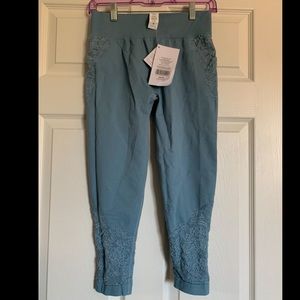 New with Tags Fabletics seamless leggings